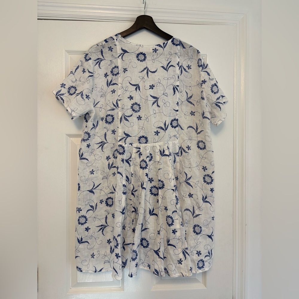 CP Shades Blue Floral Embroidered Linen Top Size XL